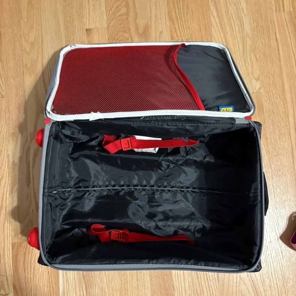 American Tourist Star Wars Disney Darth Vader Rolling Suitcase Carry On